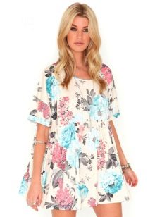 Trapeze dress with short sleeves