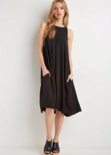 Dress trapeze medium length