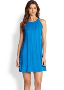 Blue dress trapeze
