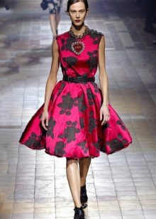 Dress at the prom in the style of style