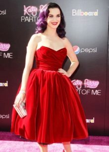 Princess dress for an inverted triangle type figure