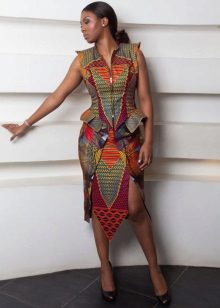 Dress with oriental pattern