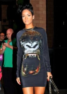 Gold decoration for a dress with a 3-D pattern