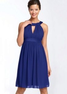 High-waisted dress with a neckline