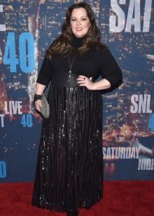 Black long-sleeved dress for full