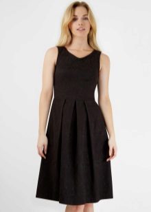 Black Pleated Mid-Length Dress