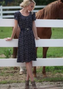 Silk casual dress with a fine pattern
