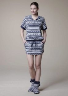 Short homemade dress-tunic