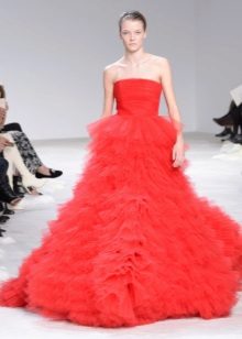 Strapless dress fluffy red