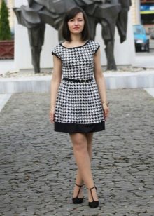 A-line dress with a print, crows feet on the strap