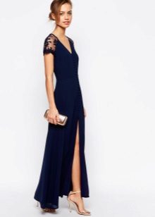 Long dressing gown with buttons