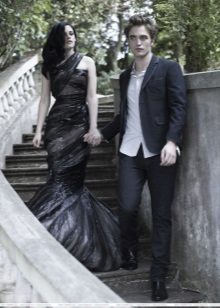 Dress from the garbage bag