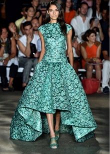 Dress with a skirt the sun for women with an inverted triangle figure