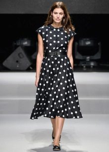 Dress with a skirt the sun for women with a rectangular figure