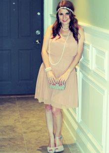 Low-waist dress with 20s style