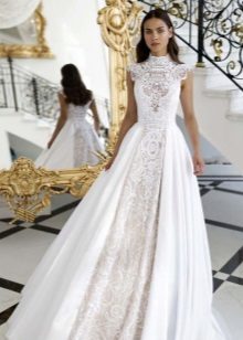 Wedding dress with lace