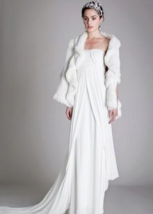 Fur cape to the wedding dress