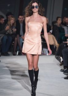 Summer fitted open dress