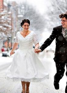 Winter short wedding dress