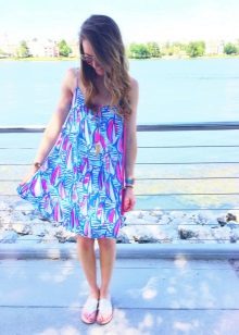 Summer dress for a girl of 11 years