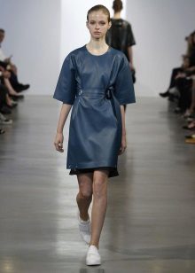 Fashionable blue dress autumn-winter 2016
