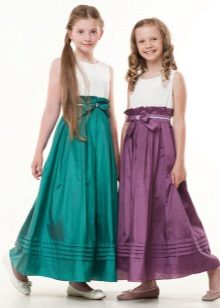 Elegant dress for girls in the floor