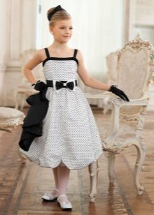 Dress in the style of the 60s for a girl of 11 years
