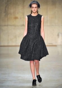 Dress for girls 15-16 years magnificent