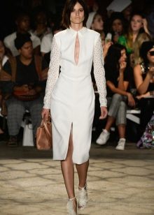 Brown accessories to white dress-case