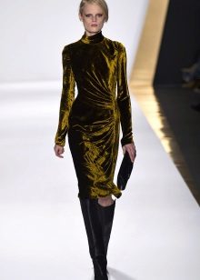 Sapogik midi dress fitting