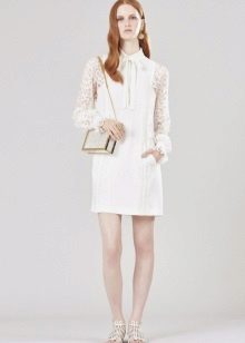 Accessories for a short evening dress shirt