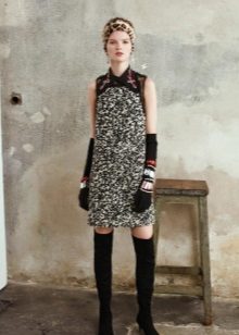 Boots to the gray dress