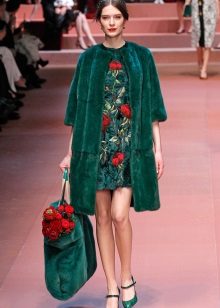Coat to the green dress