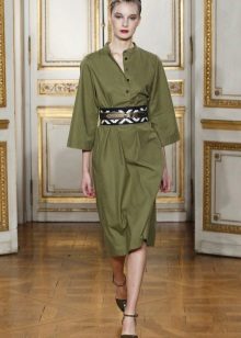 Wide strap to green dress