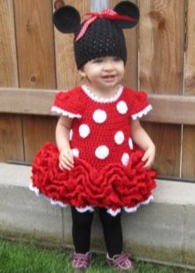 Crochet dress for girls with a fluffy skirt