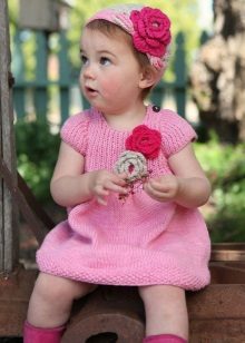 Knitted pink dress for girl