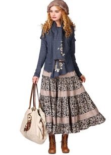 fluffy skirt with frills of two types of fabric