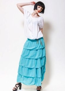 skirt with frill combined with a loose blouse