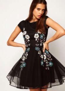 Sun skirt with floral pattern