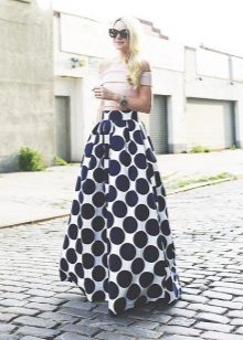 Long half skirt in large peas