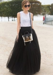 evening look with a black fluffy skirt