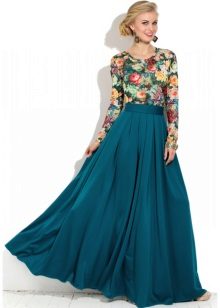 fluffy skirt to the floor