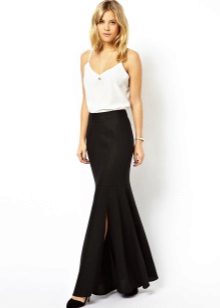 Black floor skirt