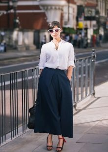 full urban skirt