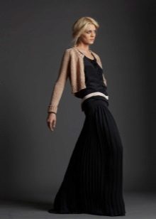 long pleated skirt