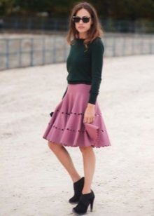 Skirts for girls with figure type Pear