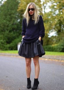 Leather conical skirt with a sweatshirt