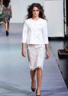 white lace pencil skirt