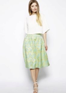 Light flying summer skirt