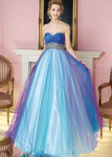 taffeta wedding dress with modulations